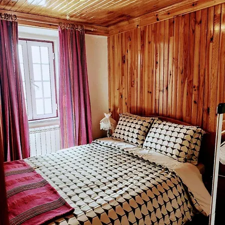 Casa Vidas De Loriga Gæstehus